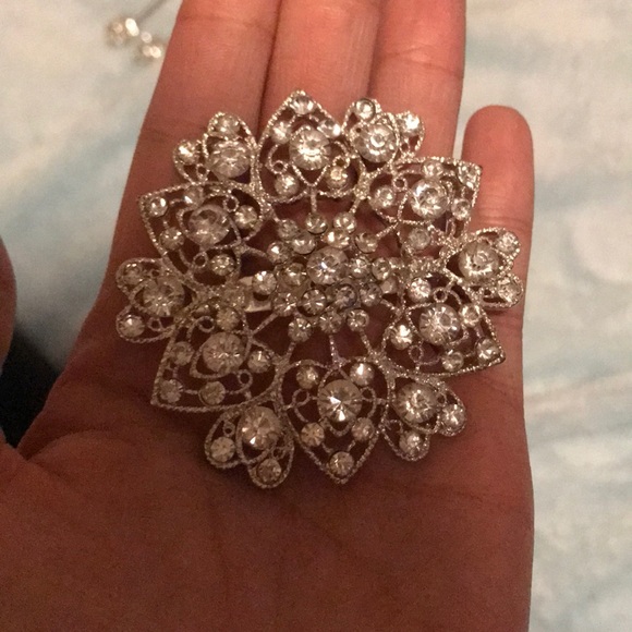 Hair Pins and Dress Pin - Picture 2 of 3